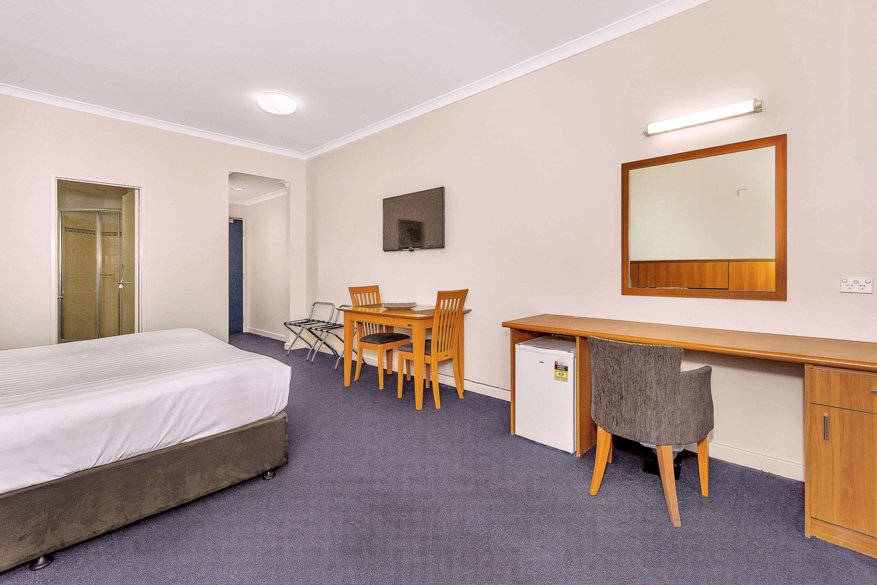 Metro Hotel Perth City Екстер'єр фото