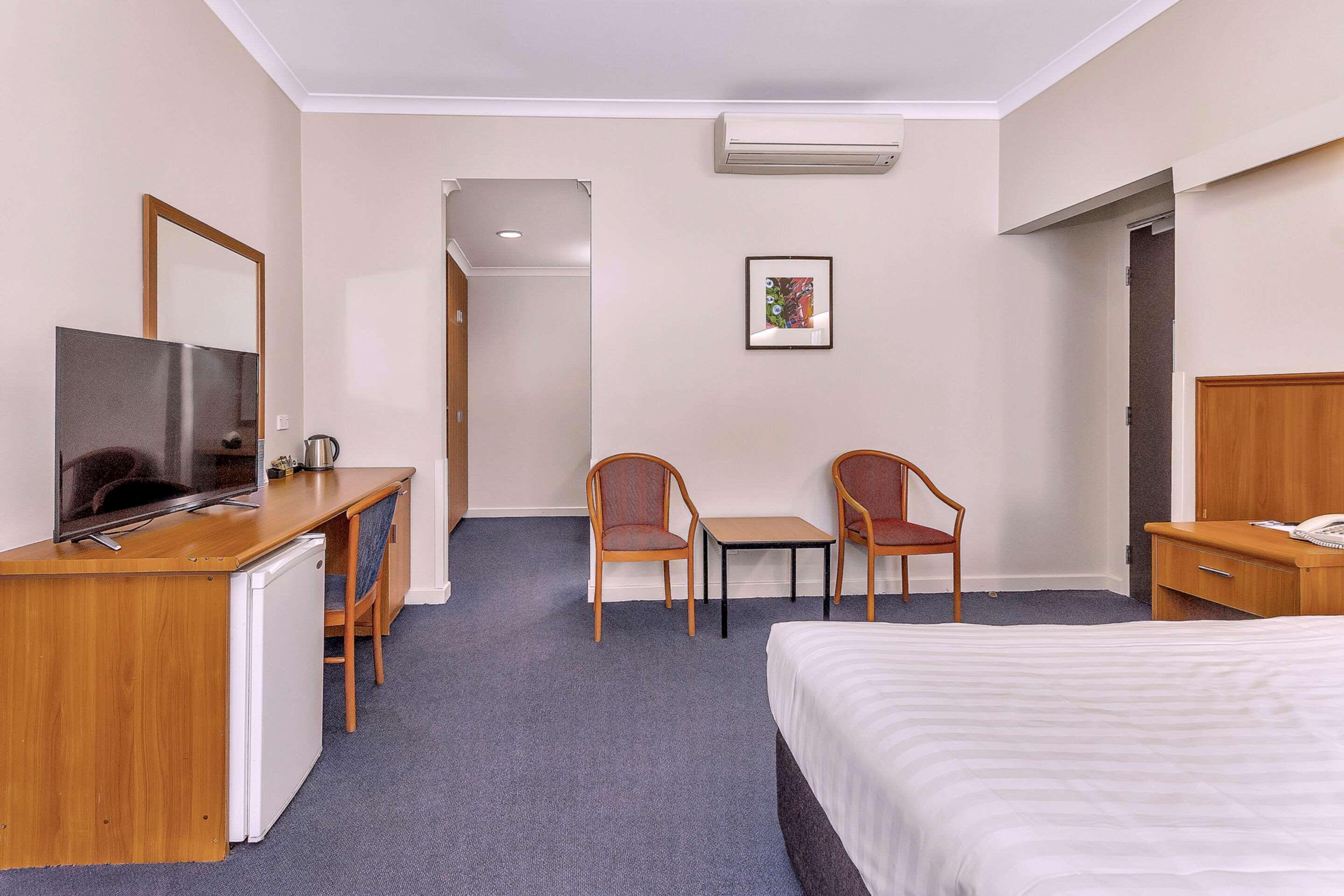 Metro Hotel Perth City Екстер'єр фото