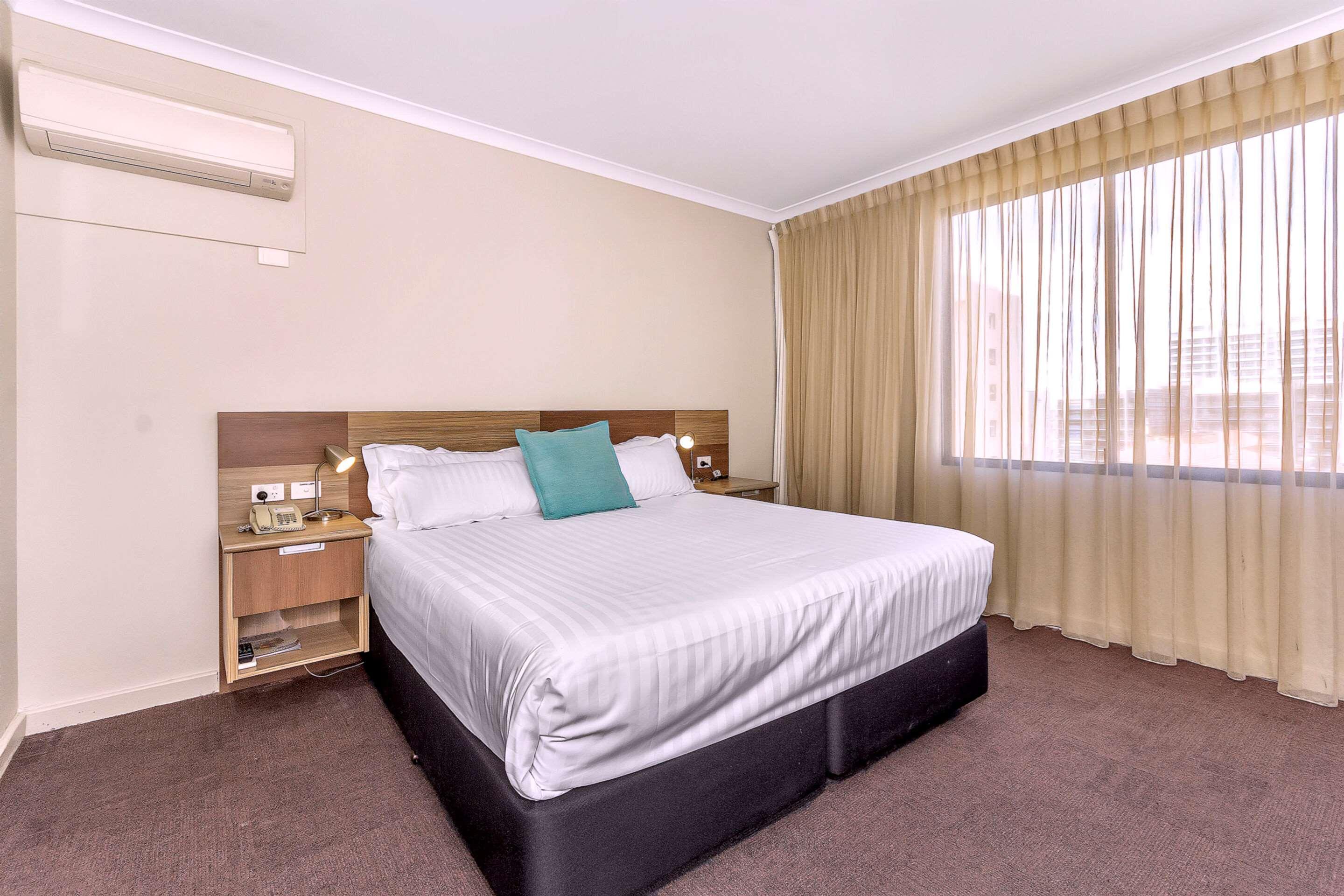 Metro Hotel Perth City Екстер'єр фото