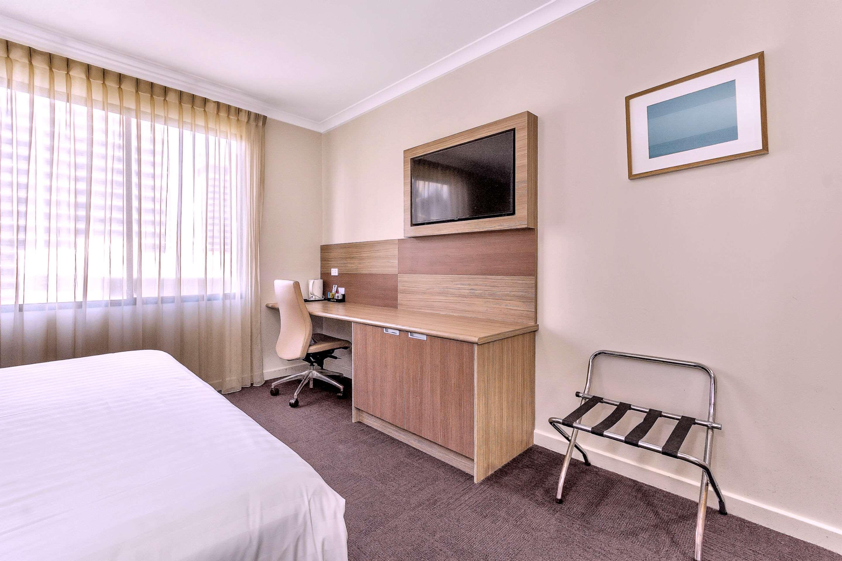 Metro Hotel Perth City Екстер'єр фото