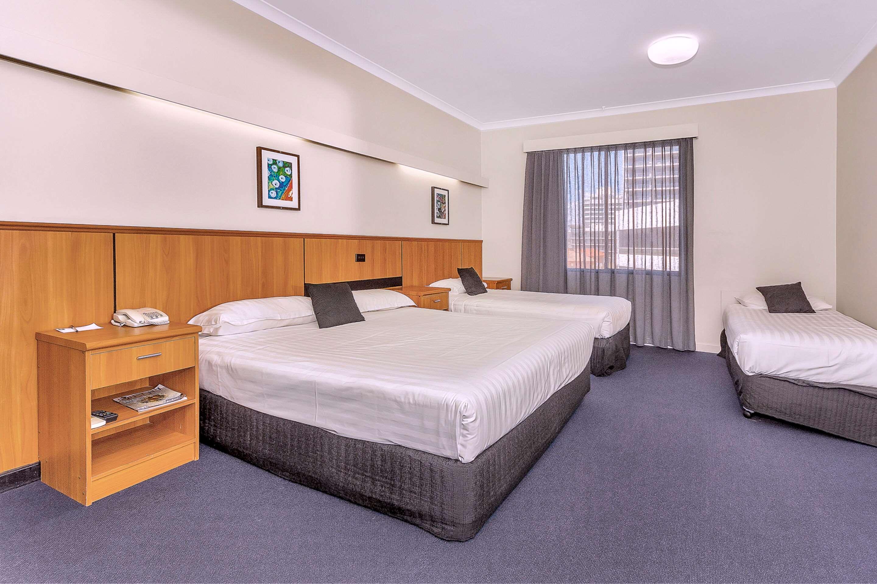 Metro Hotel Perth City Екстер'єр фото