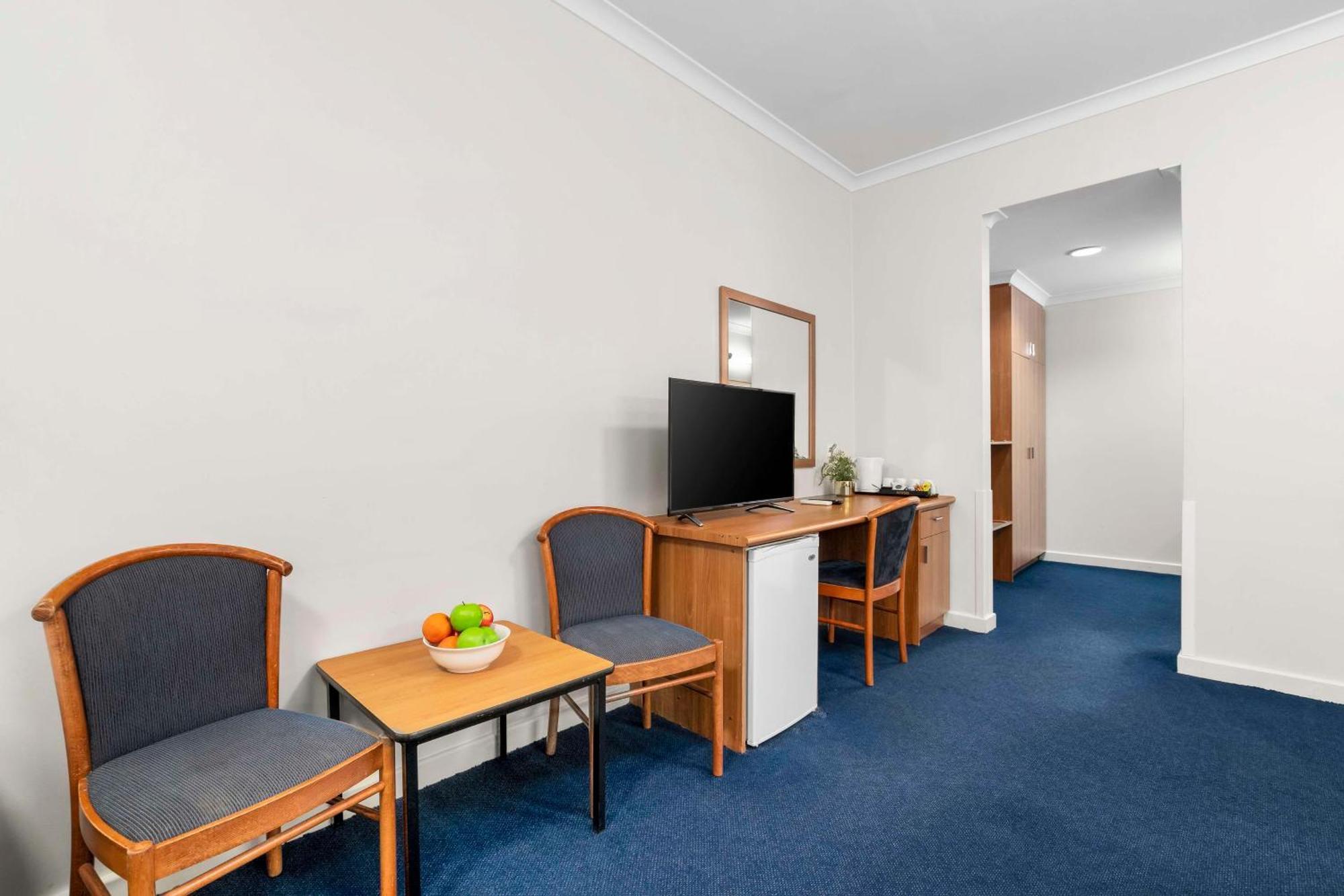 Metro Hotel Perth City Екстер'єр фото