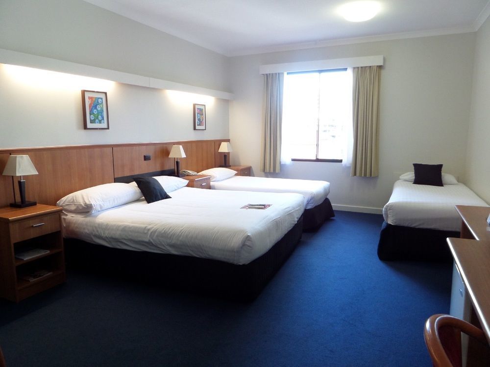 Metro Hotel Perth City Екстер'єр фото